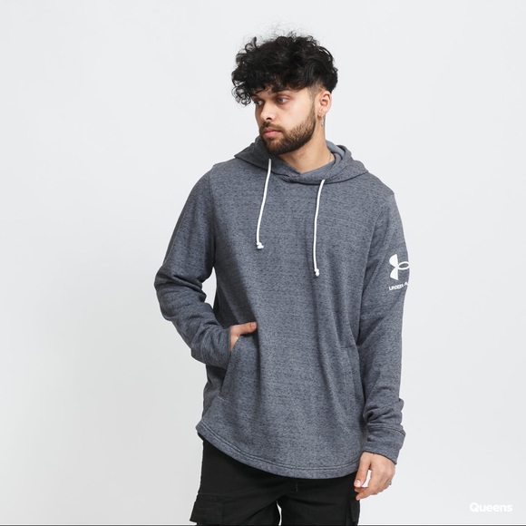 Under Armour Other - Under Armour Gray Rival Terry Kangaroo Pocket Hoodie size XS EUC